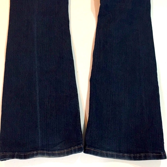 Miss Me Signature Boot Jeans Size 27x31 - Picture 9 of 11